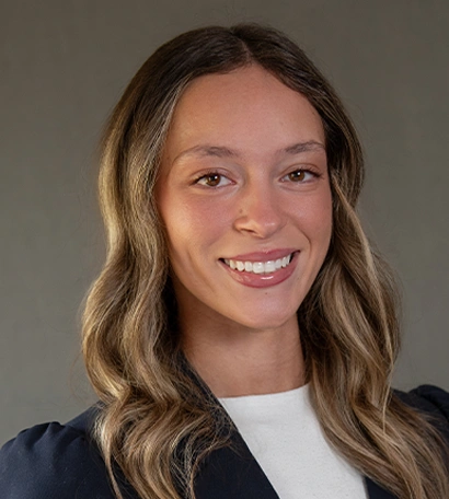 julia-davis-attorney-img
